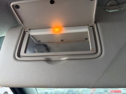 Used 2019 Nissan Kicks SR FWD image 21