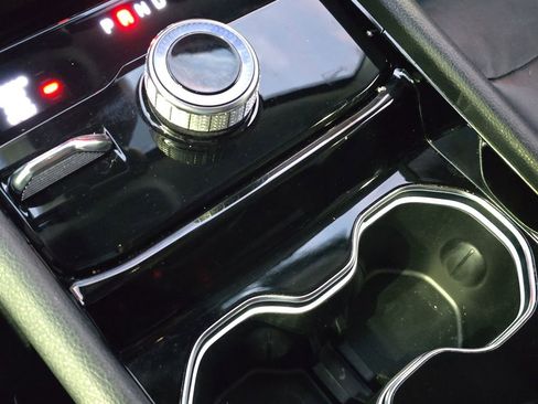 Used 2022 Jeep Grand Cherokee Limited image 30