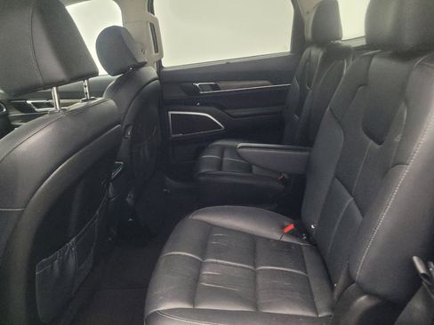 Used 2022 Kia Telluride EX w/ EX Premium Package AWD/4WD image 18