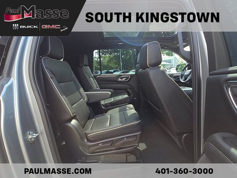 Used 2023 GMC Yukon XL SLT w/ SLT Premium Package AWD/4WD image 30