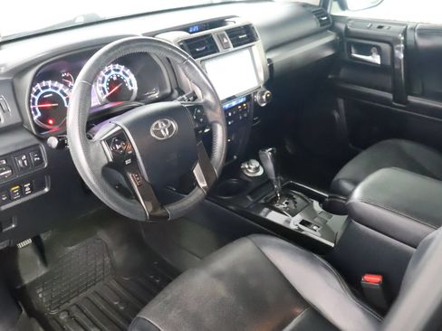 Used 2019 Toyota 4Runner Limited AWD/4WD image 23