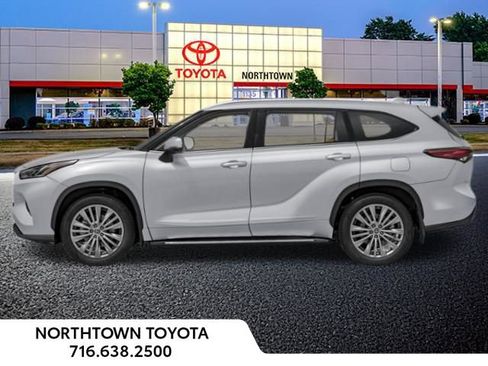New 2026 Toyota Highlander Platinum AWD/4WD image 3