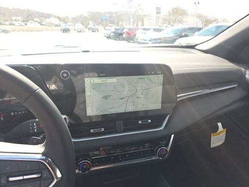 New 2026 Chevrolet Equinox LT w/ Convenience Package II image 19