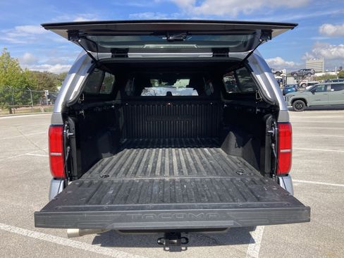 Certified 2024 Toyota Tacoma SR5 image 21