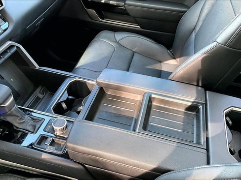 Used 2024 Toyota Tundra Limited image 17