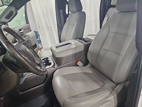 Certified 2022 Chevrolet Silverado 1500 LTZ w/ LTZ Premium Package AWD/4WD image 19