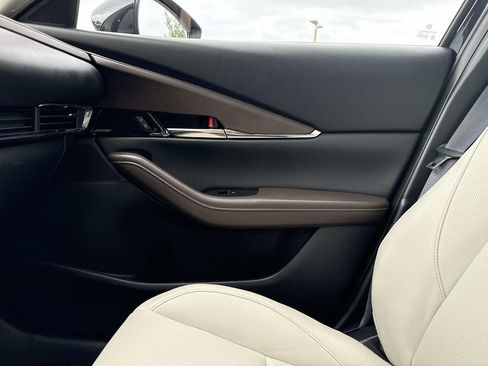 Certified 2025 MAZDA CX-30 2.5 Turbo w/ Premium Package image 33