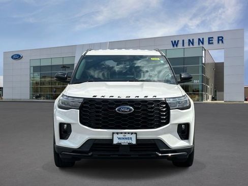 Used 2025 Ford Explorer ST-Line w/ ST-Line Street Pack AWD/4WD image 6