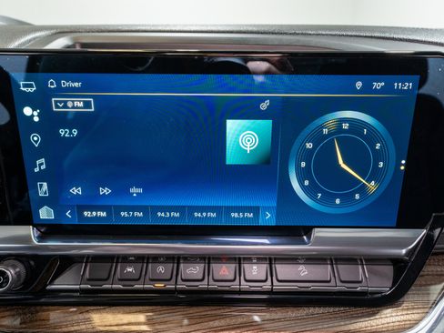 Used 2024 Chevrolet Silverado 1500 LT w/ Z71 Off-Road Package image 17