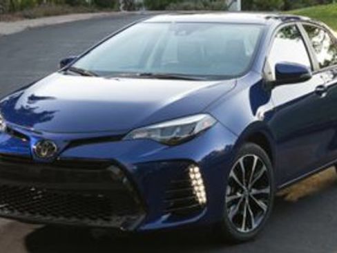 Used 2017 Toyota Corolla SE image 1