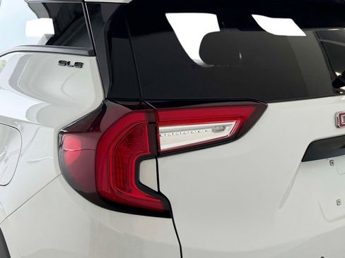 Used 2023 GMC Terrain SLE w/ Driver Convenience Package AWD/4WD image 18