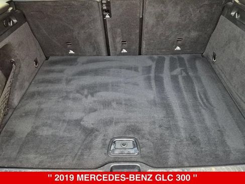 Used 2019 Mercedes-Benz GLC 300 4MATIC image 33