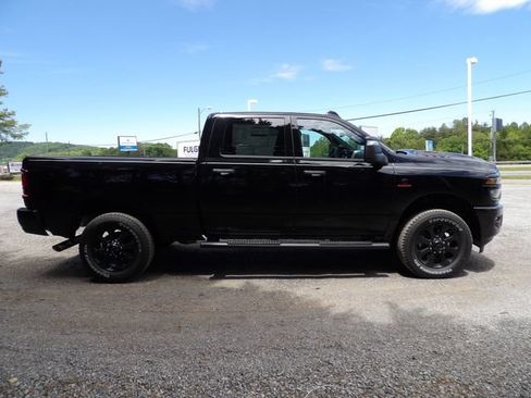 New 2026 RAM 2500 Tradesman AWD/4WD image 5