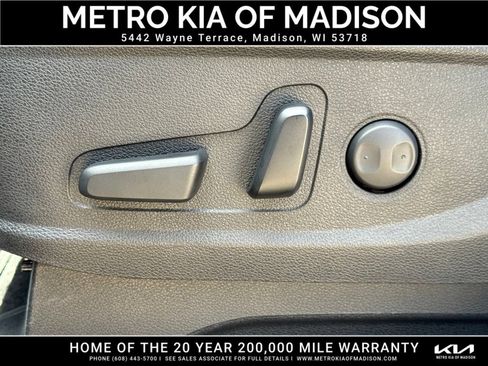 Used 2022 Kia Telluride EX w/ EX Premium Package AWD/4WD image 14
