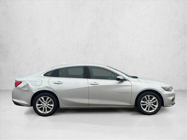 Used 2018 Chevrolet Malibu LT FWD image 4