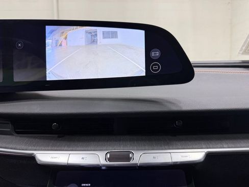 Used 2024 Lucid Air Touring AWD/4WD image 34