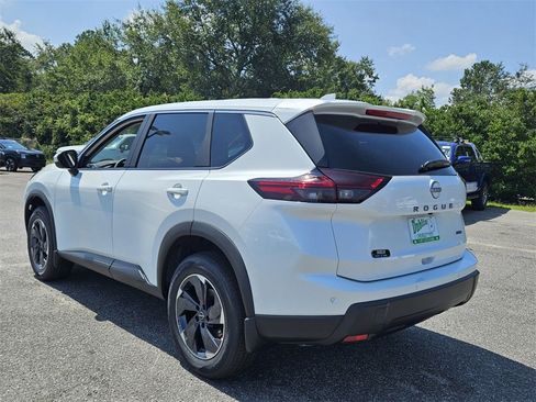 New 2026 Nissan Rogue SV image 7