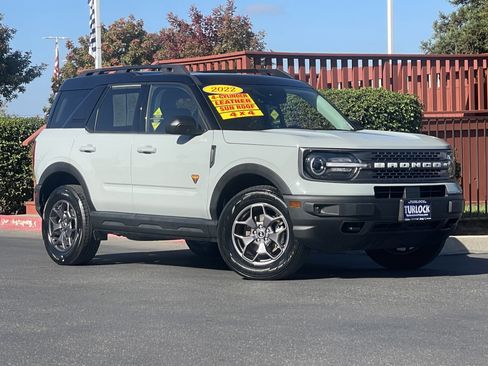 Used 2022 Ford Bronco Sport Badlands w/ Premium Package image 2