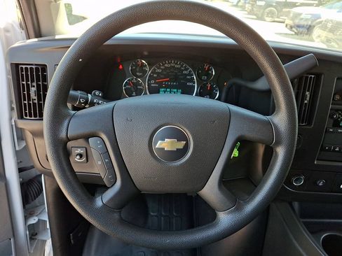 Used 2024 Chevrolet Express 2500 w/ Driver Convenience Package RWD image 17