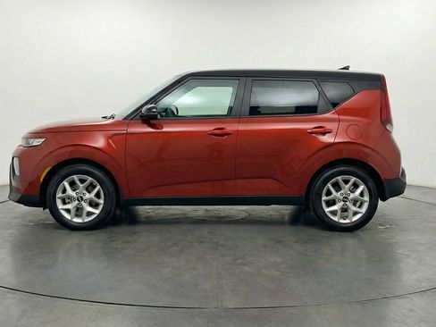 Used 2025 Kia Soul LX w/ LX Technology Package image 5