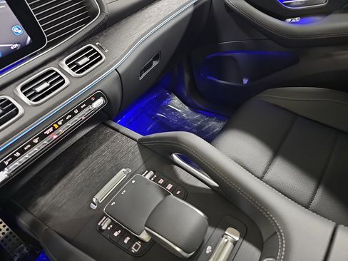 New 2026 Mercedes-Benz GLS 450 4MATIC image 27
