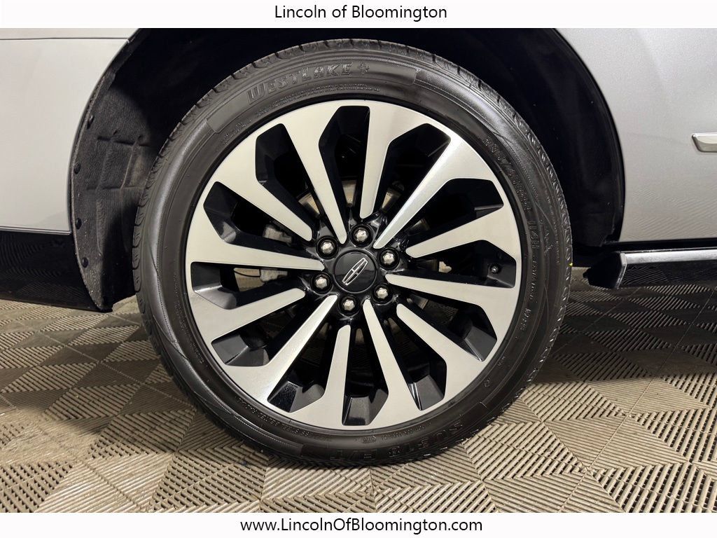 Certified 2023 Lincoln Navigator Reserve AWD/4WD image 23