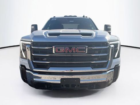 New 2026 GMC Sierra 3500 SLE w/ SLE Convenience Package AWD/4WD image 2