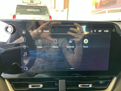 New 2026 Chevrolet Equinox LT FWD image 22