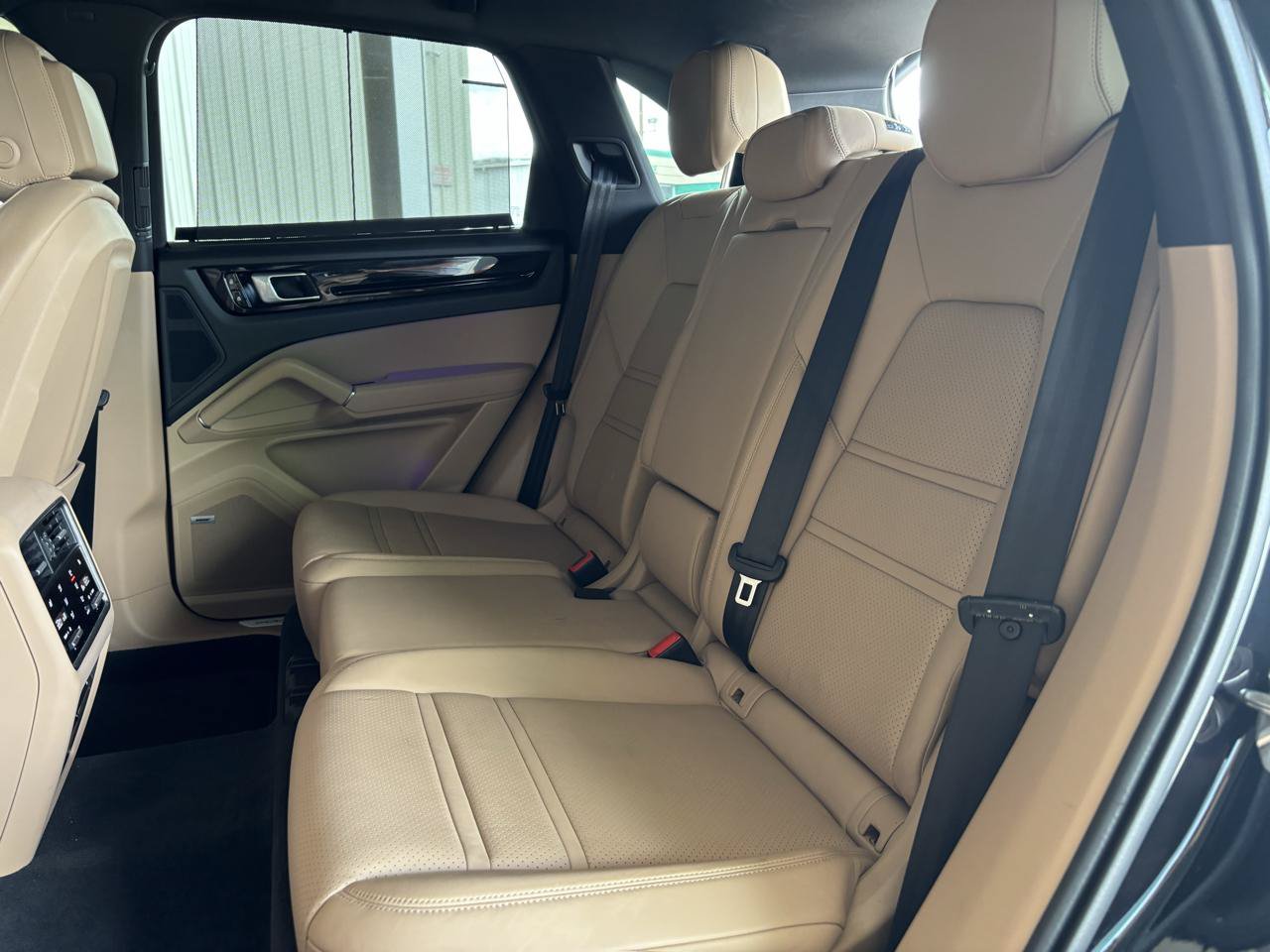 Used 2021 Porsche Cayenne E-Hybrid AWD/4WD image 20
