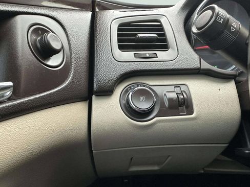 Used 2011 Buick Regal CXL Turbo w/ TO2 Preferred Equipment Group image 27