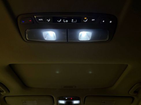 Used 2025 Kia Telluride S AWD/4WD image 18