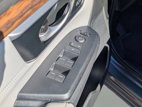 Used 2022 Honda CR-V EX-L image 16