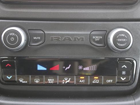 Used 2024 RAM ProMaster 2500 w/ Convenience Group FWD image 37
