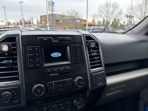 Used 2018 Ford F150 XLT image 8