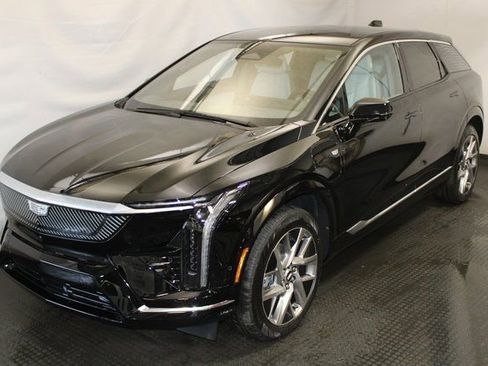 New 2026 Cadillac Optiq Luxury 1 RWD image 1