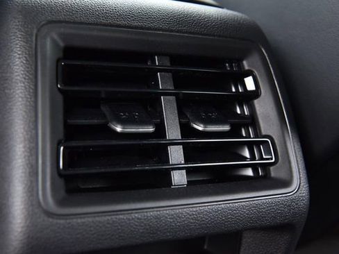 New 2026 Volkswagen Tiguan SE R-Line image 23