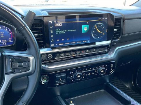 Used 2024 Chevrolet Silverado 2500 LTZ w/ LTZ Convenience Package image 6