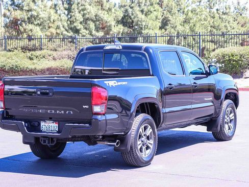 Certified 2019 Toyota Tacoma TRD Sport w/ Technology Package RWD image 7