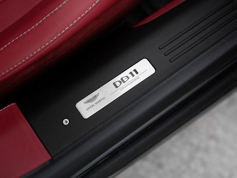 Used 2023 Aston Martin DB11 V12 image 34