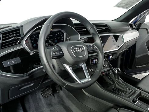 Used 2024 Audi Q3 2.0T Premium Plus image 4