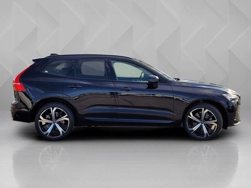Certified 2024 Volvo XC60 T8 Ultimate w/ Protection Package Premier image 7