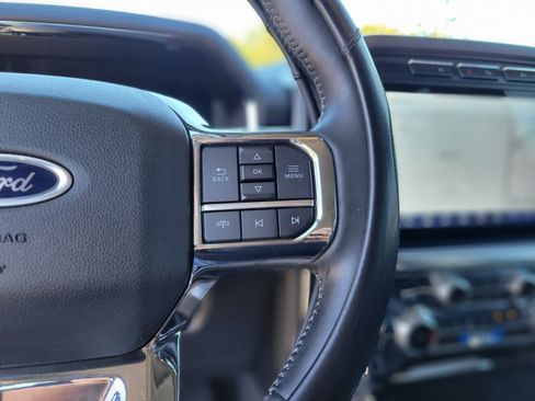 Certified 2022 Ford F150 Lariat w/ FX4 Off-Road Package image 28