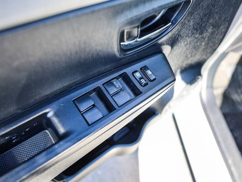 Used 2013 Toyota Yaris LE image 21