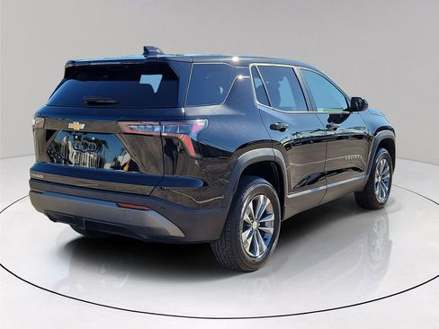 Used 2025 Chevrolet Equinox LT image 6