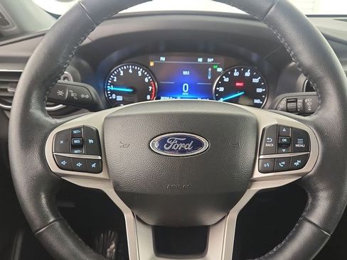 Used 2023 Ford Explorer XLT w/ Equipment Group 202A image 11