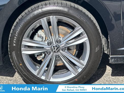 Used 2024 Volkswagen Jetta SE FWD image 31