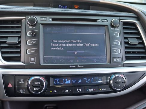 Used 2015 Toyota Highlander Limited Platinum AWD/4WD image 24