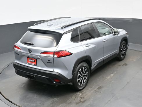 Used 2023 Toyota Corolla Cross SE image 38