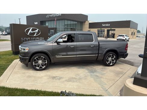 Used 2020 RAM 1500 Limited AWD/4WD image 2