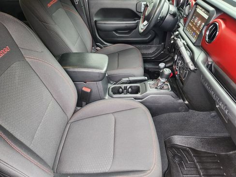 Used 2022 Jeep Wrangler Unlimited Rubicon AWD/4WD image 12